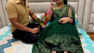 Indian Marathi bhabi fucked by her lover in hotel room Video