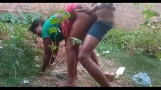 Indian Marathi Horny Couple Deep Fucking Wet Pussy With Oral Sex In Outdoor