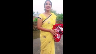 Indian Nepali Hot Sexy Bhabi Standing Style Fucking Pussy In Outdoor
